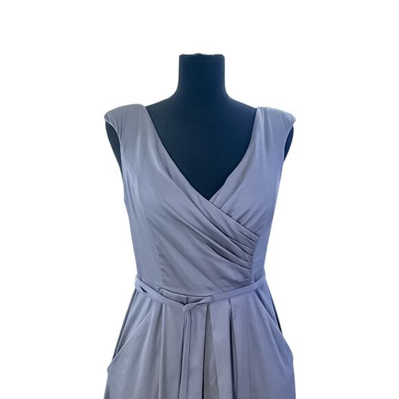 Jessica Simpson Grey Fit & Flare V-Neck Dress - Size 4 - Picture 6 of 8